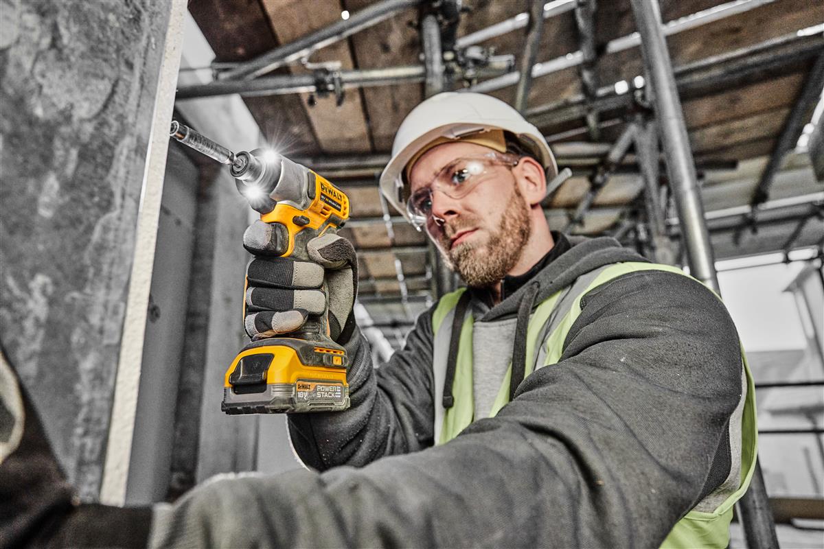 DEWALT Akku-Schlagschrauber, 1/4", 18V, Basisv. DCF840NT-XJ"