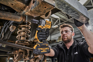 DEWALT Akku-Schlagschrauber, 3/8", 18V / 5Ah DCF923P2G-QW"