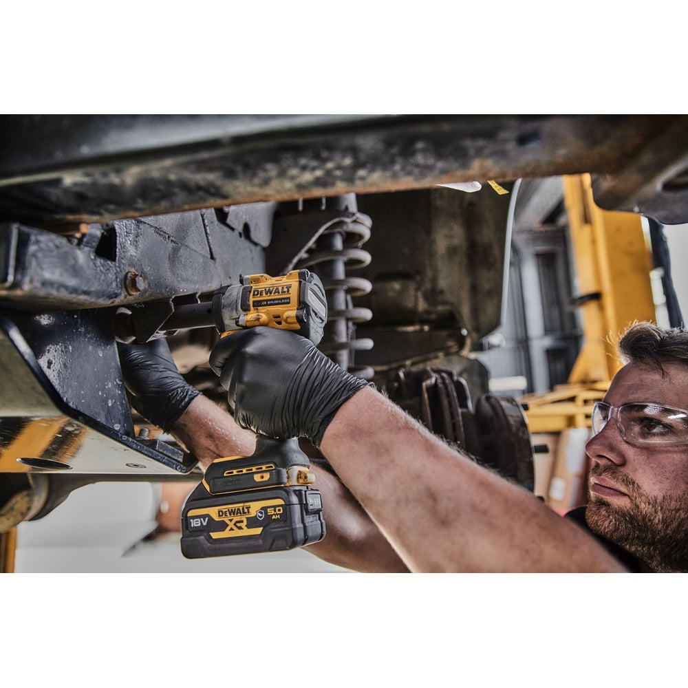 DEWALT Akku-Schlagschrauber, 3/8", 18V / 5Ah DCF923P2G-QW"