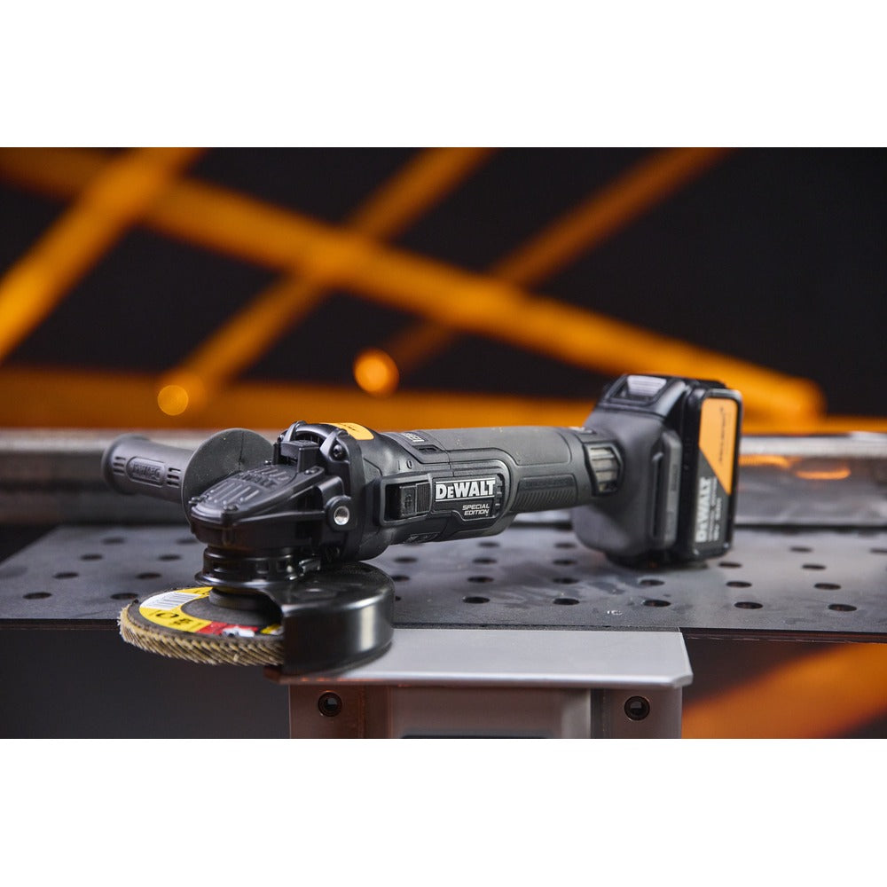 DEWALT Akku-Winkelschl. 125mm, 18 V / 5 Ah DCG45MP2T-QW