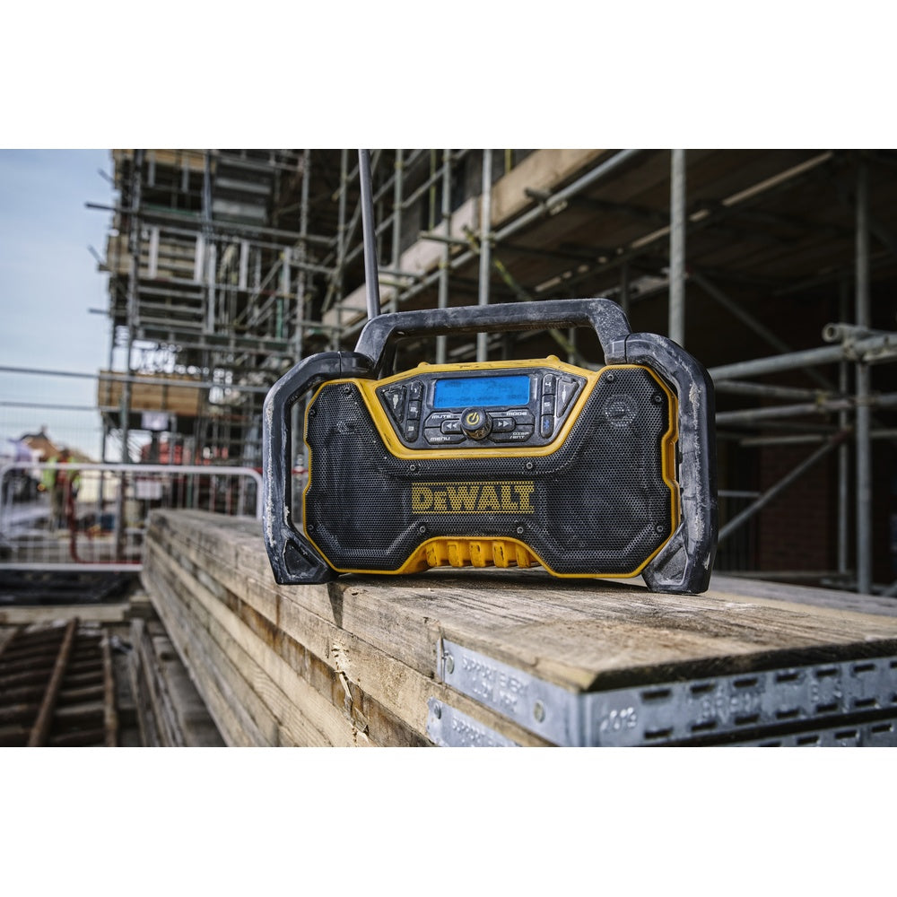 DEWALT Akku- und Netz Kompakt-Radio DCR029-QW