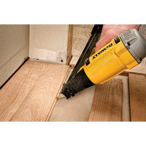 DEWALT Stauchkopfnagler Druckluft DNBDA, 64mm DPN1564APP-XJ