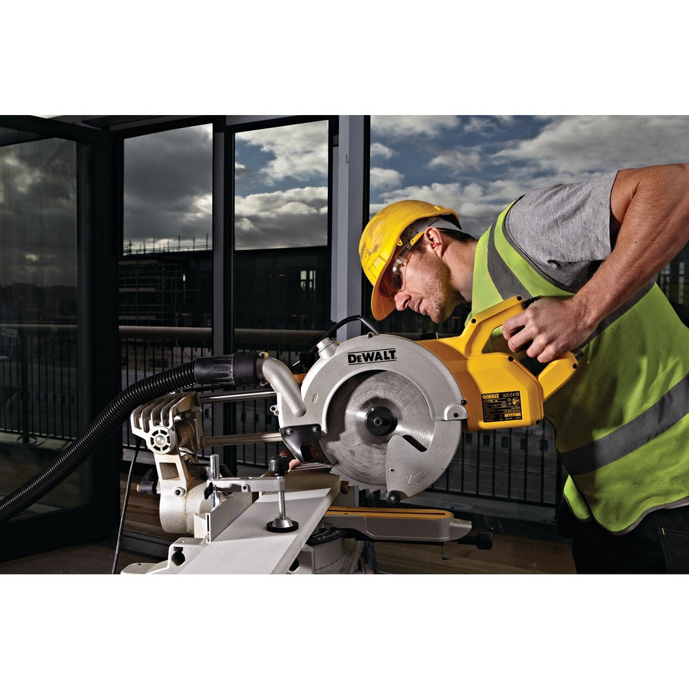 DEWALT Paneelsäge 250 mm 1850 Watt DWS778-QS