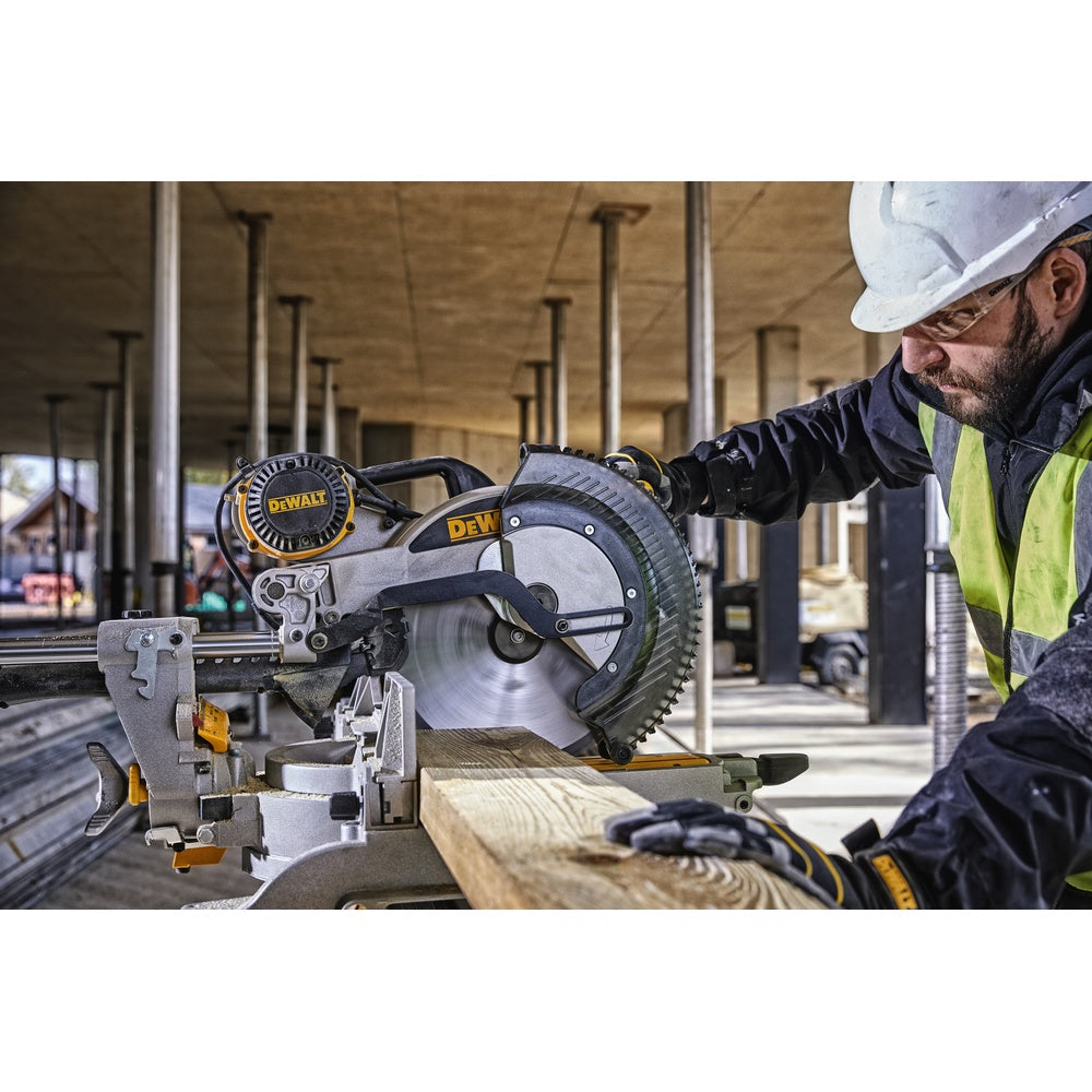 DEWALT Paneelsäge 305 mm 1675 Watt DWS780-QS