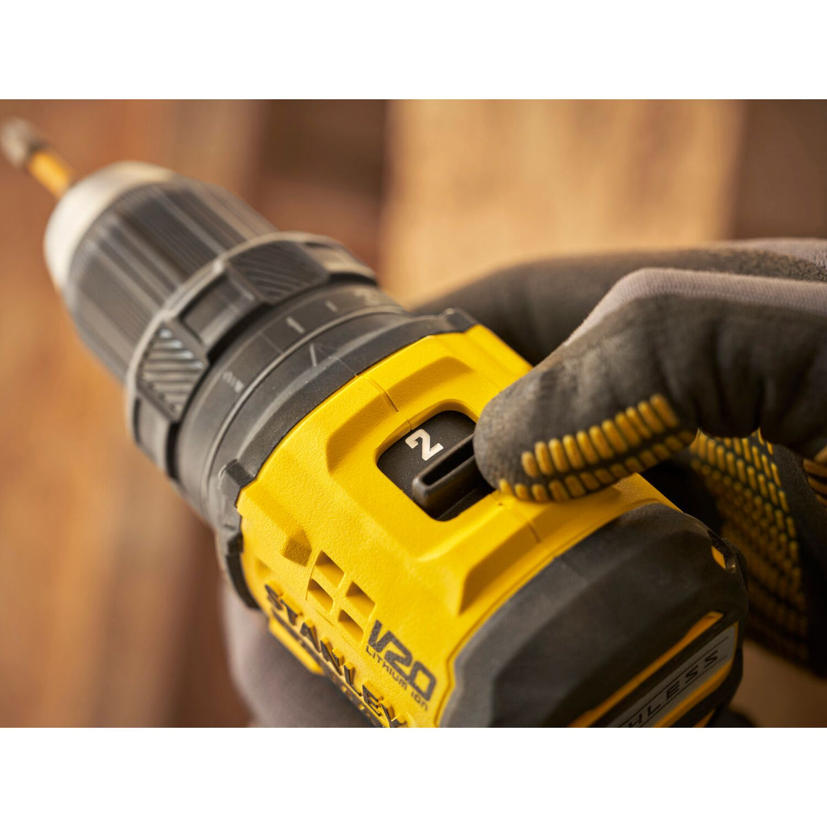 Stanley Akku-Bohrschrauber 18V V20, BL, o. Akk SFMCD714B-XJ
