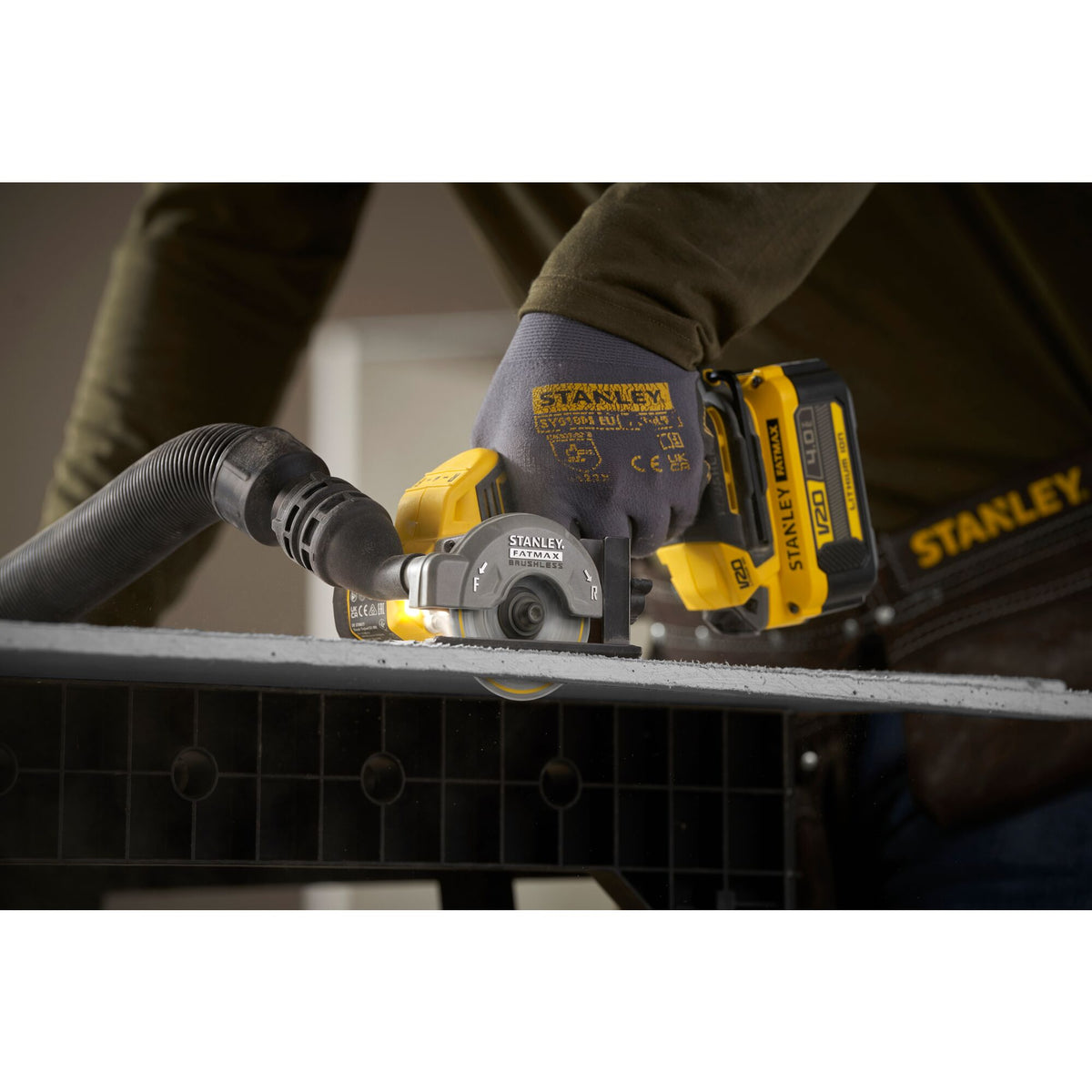 Stanley Akku-Multischneider 18V V20, 2x2Ah SFMCM300D2-QW