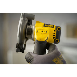 Stanley Akku-Multischneider 18V V20, 2x2Ah SFMCM300D2-QW