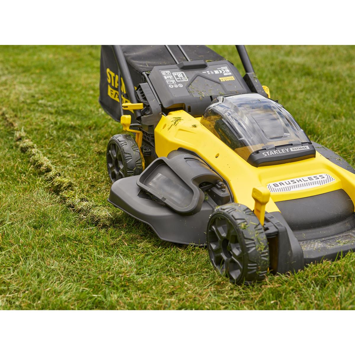 Stanley Akku-Rasenmaeher, 18V, 2x4,0Ah, BL SFMCMW2651M-QW