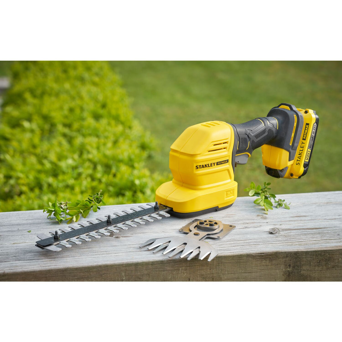Stanley Akku-Strauchchere 18V V20, 1x2,0Ah STCSS20D1-QW