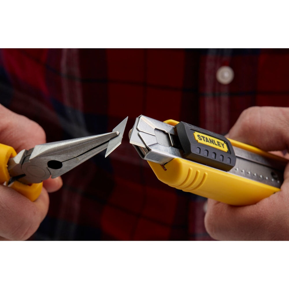 STANLEY Cutter FatMax mit Magazin 18mm 1-10-481