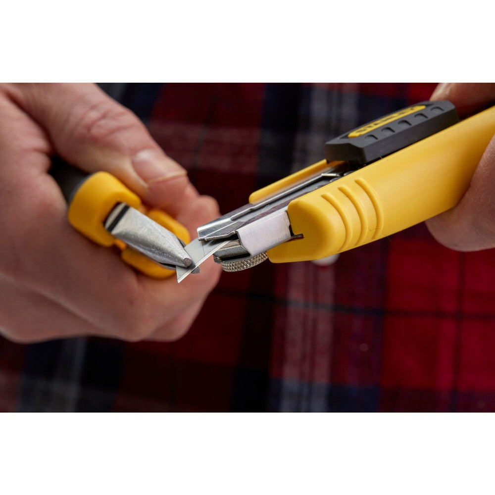 STANLEY Cutter FatMax mit Magazin 18mm 1-10-481