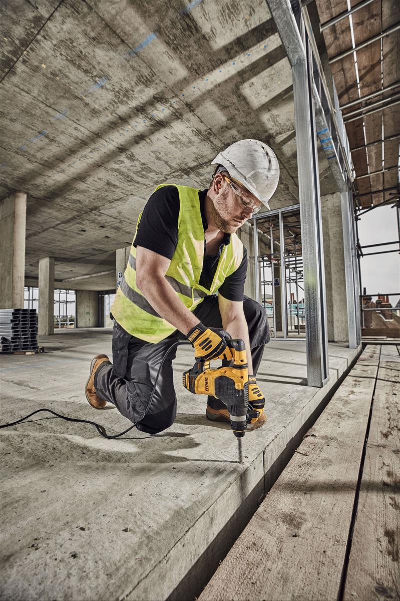 DEWALT Kombihammer SDS-plus 30mm 950 Watt D25333K-QS
