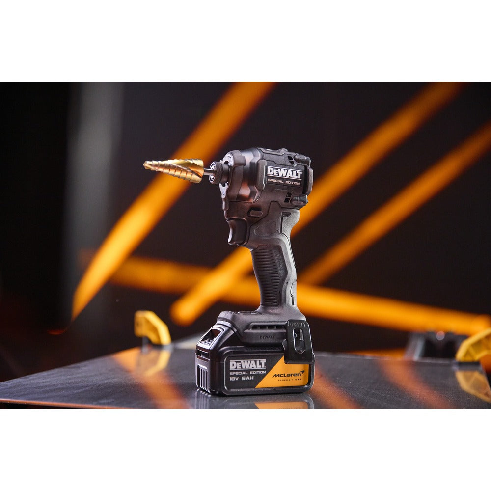 DEWALT Akku-Schlagschrauber 1/4" 18V / 5 Ah DCF86MP2T-QW