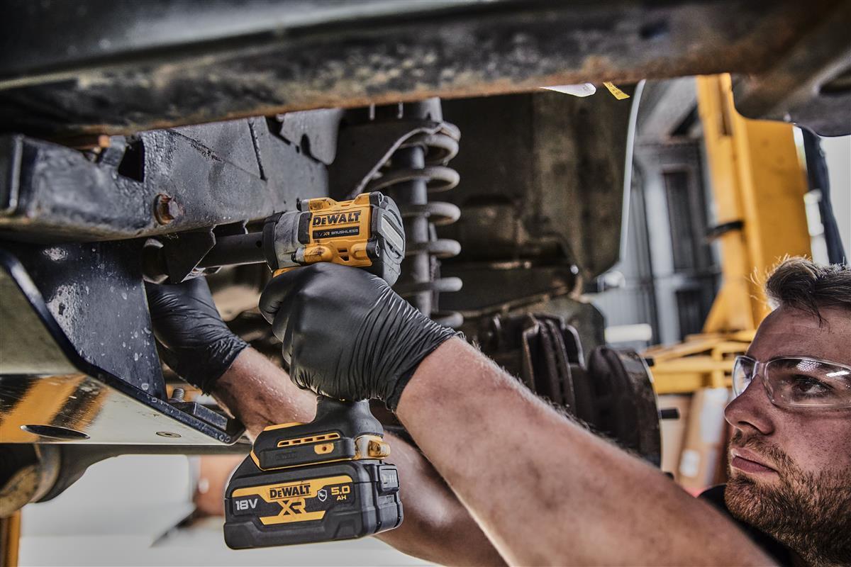 DEWALT Akku-Schlagschrauber, 1/2", 18V, Basisv. DCF921NT-XJ"