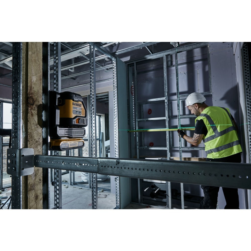 DEWALT Kreuzlinienlaser, Grün, 2x180°, 18V DCLE34021N-XJ