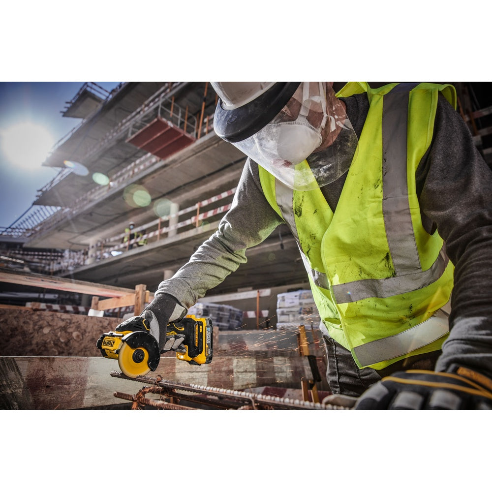 DEWALT Akku-Multimaterialschneider 76mm, 18V DCS438N-XJ
