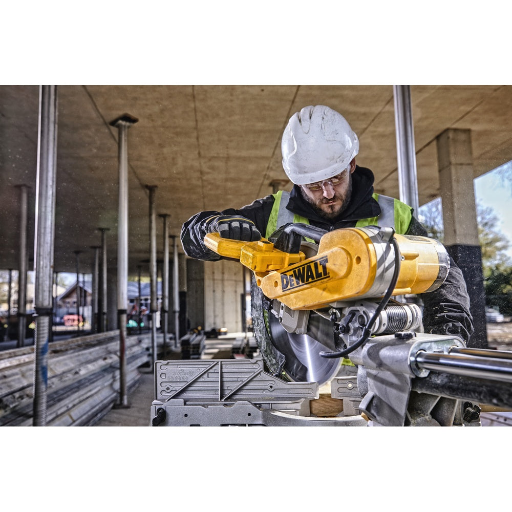 DEWALT Paneelsäge 305 mm 1675 Watt DWS780-QS