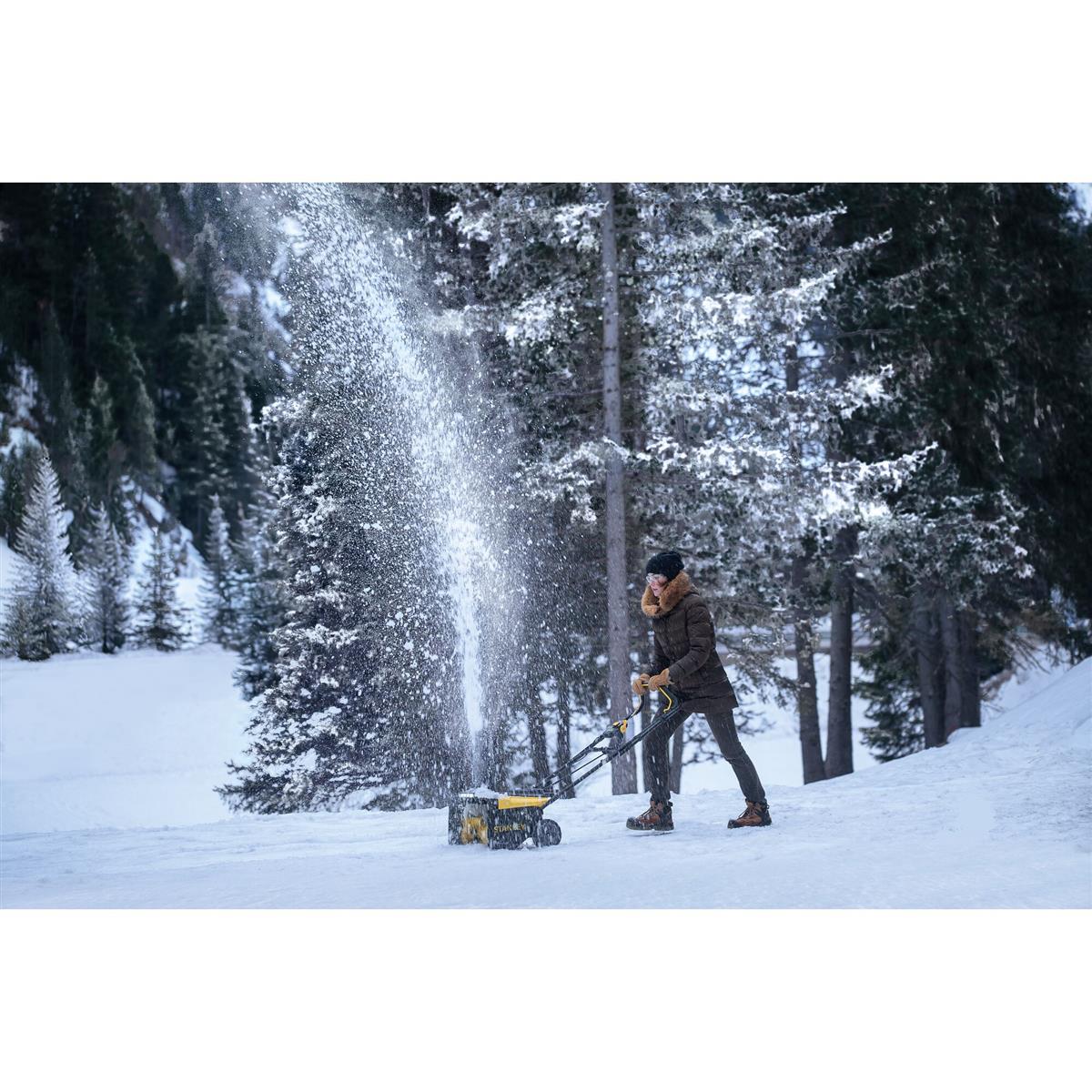 Stanley Akku-Schneefraese 18V V20, BL 2x6,0Ah SCSNP460R2-QW