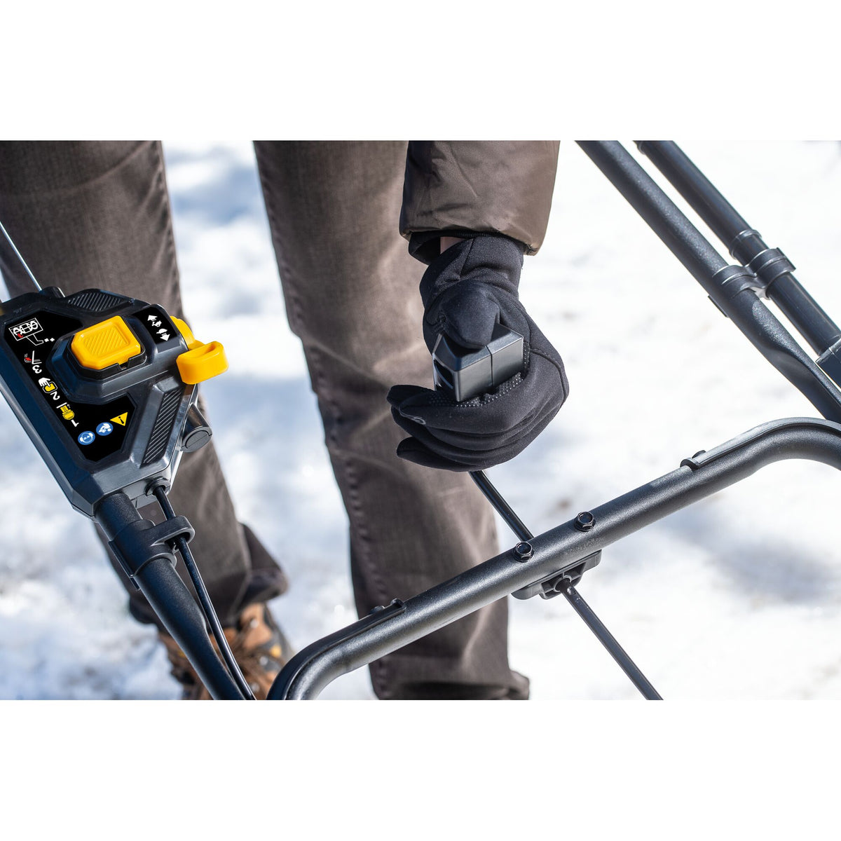 Stanley Akku-Schneefraese 18V V20, BL 2x6,0Ah SCSNP460R2-QW