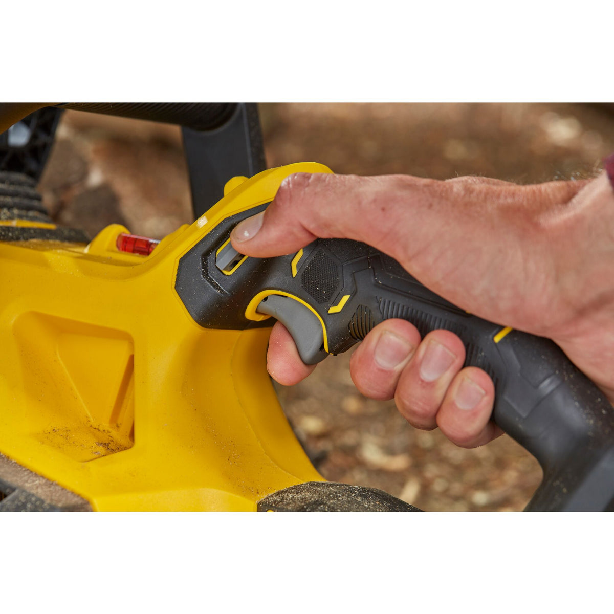 Stanley Akku-Kettensaege 30cm, 18V, 1x4,0Ah SFMCCS630M1-QW
