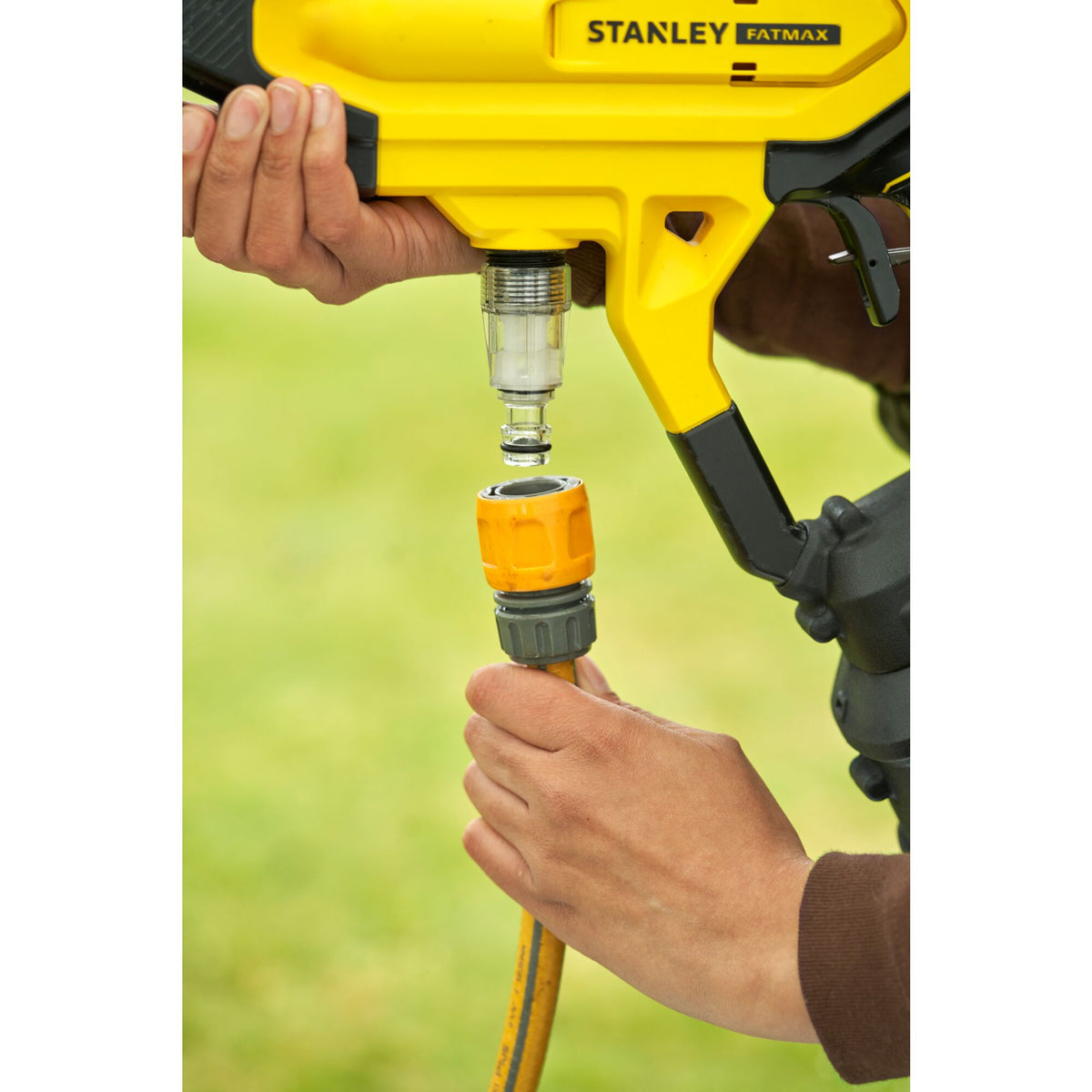Stanley Akku-Druckreiniger, 18V, 1x4,0Ah SFMCPC93M1-QW