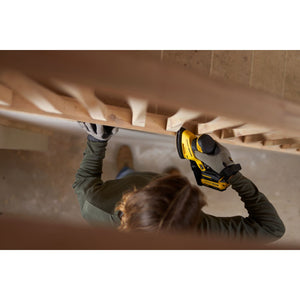 Stanley Akku-Deltaschleif. 18V V20, 2x2,0Ah,WT SFMCW221D1S-QW