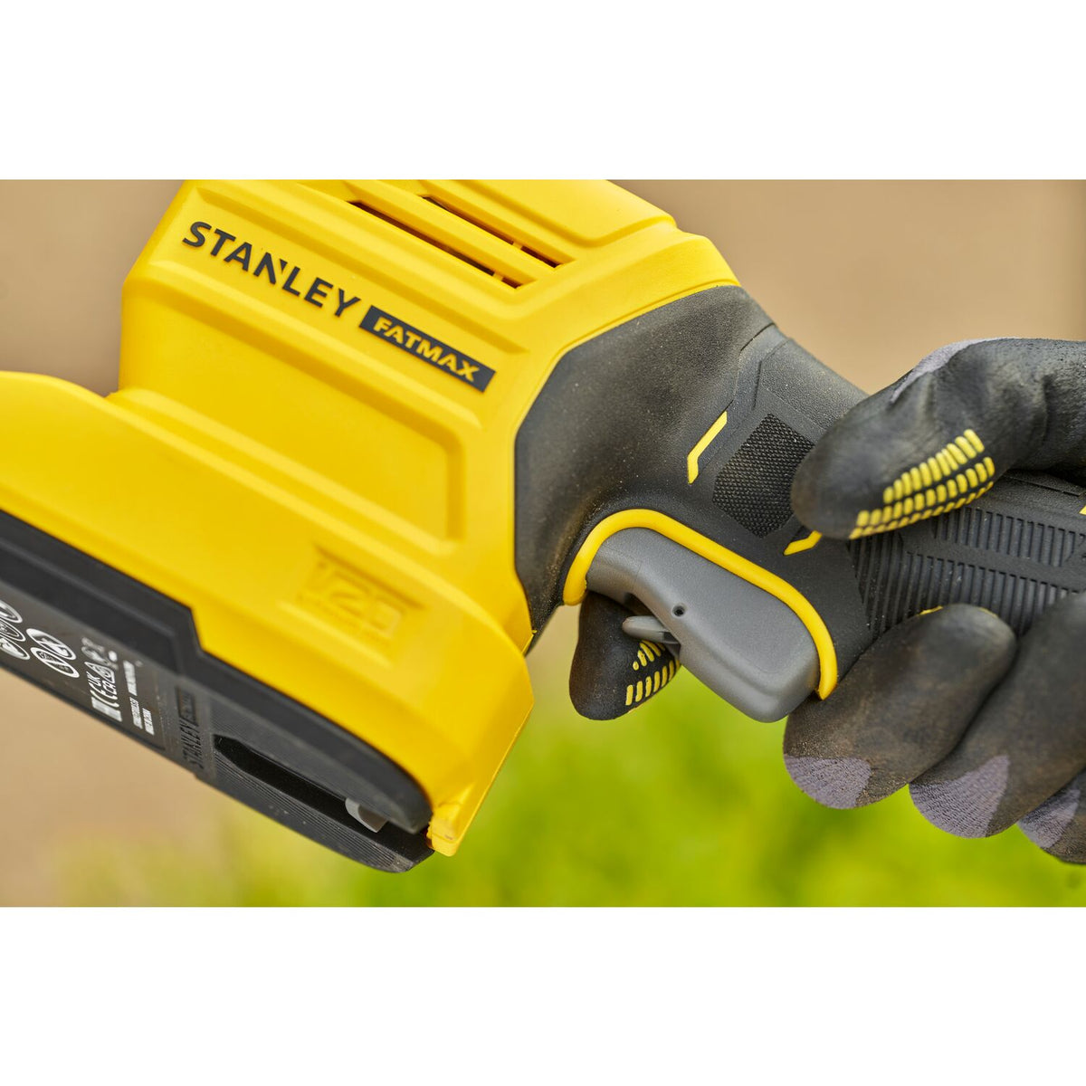 Stanley Akku-Strauchchere 18V V20, 1x2,0Ah STCSS20D1-QW