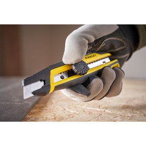 STANLEY Cutter 18mm mit Feststellrad STHT10500-0